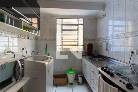 Apartamento à venda com 44m², 2 quartos e sem vaga Apartamento à venda com 44m², 2 quartos e sem vagaCozinha e Área de Serviço
