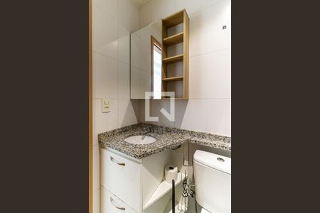 Banheiro - Armários de kitnet/studio para alugar com 1 quarto, 20m² em República, São Paulo
