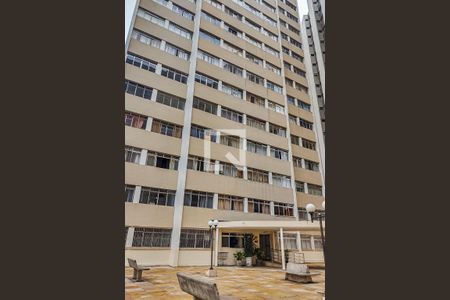 Fachada/torre de apartamento para alugar com 3 quartos, 70m² em Aclimação, São Paulo