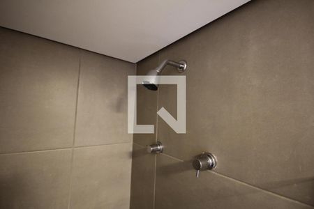 Banheiro de kitnet/studio para alugar com 1 quarto, 17m² em Vila Mariana, São Paulo
