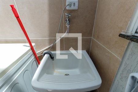 Área de Serviço de casa para alugar com 3 quartos, 180m² em Vila Nivi, São Paulo
