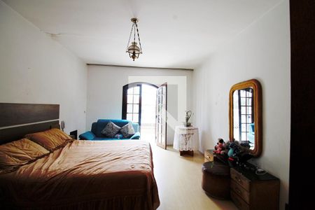 Casa à venda com 263m², 4 quartos e 4 vagasSuíte 4