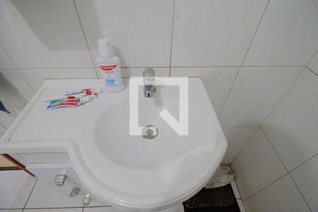 Casa à venda com 263m², 4 quartos e 4 vagasBanheiro Social