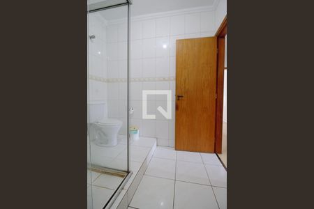 Casa à venda com 263m², 4 quartos e 4 vagasBanheiro Social