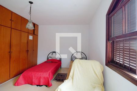 Casa à venda com 263m², 4 quartos e 4 vagasQuarto 3