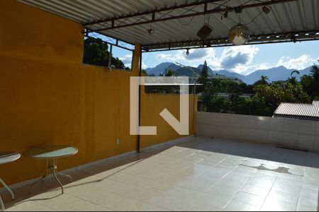Casa de condomínio à venda com 160m², 2 quartos e sem vagaTerraço