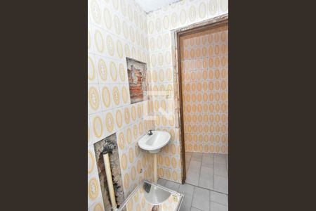 Casa à venda com 312m², 3 quartos e 7 vagas Casa à venda com 312m², 3 quartos e 7 vagasBanheiro 2