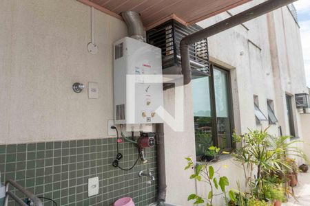 Apartamento à venda com 115m², 2 quartos e 2 vagas Apartamento à venda com 115m², 2 quartos e 2 vagasÁrea de Serviço