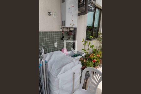 Apartamento à venda com 115m², 2 quartos e 2 vagas Apartamento à venda com 115m², 2 quartos e 2 vagasÁrea de Serviço