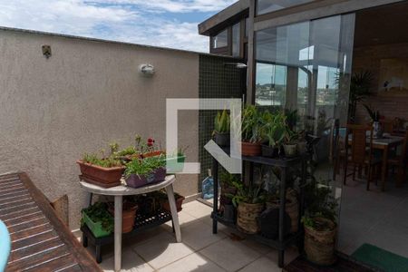 Apartamento à venda com 115m², 2 quartos e 2 vagas Apartamento à venda com 115m², 2 quartos e 2 vagasVaranda gourmet