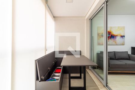 Apartamento para alugar com 39m², 1 quarto e 1 vagaVaranda