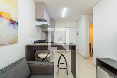 Sala e cozinha de apartamento para alugar com 1 quarto, 39m² em Centro, Guarulhos