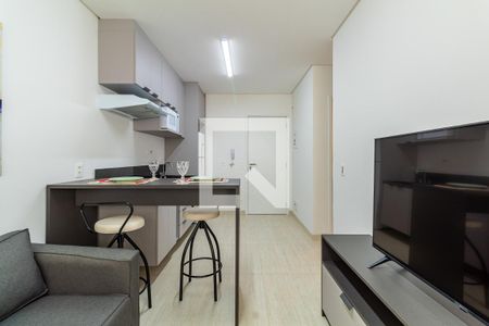 Sala e cozinha de apartamento para alugar com 1 quarto, 39m² em Centro, Guarulhos