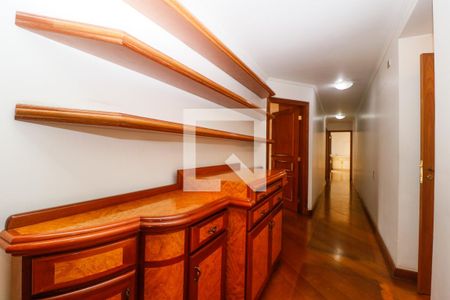 Apartamento à venda com 382m², 4 quartos e 4 vagas Apartamento à venda com 382m², 4 quartos e 4 vagasCorredor