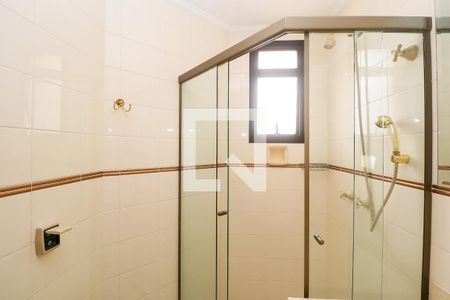 Apartamento à venda com 382m², 4 quartos e 4 vagas Apartamento à venda com 382m², 4 quartos e 4 vagasBanheiro da Suíte 3