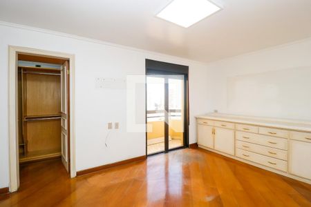 Apartamento à venda com 382m², 4 quartos e 4 vagas Apartamento à venda com 382m², 4 quartos e 4 vagasQuarto 4 - Suíte