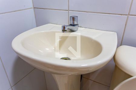 Apartamento à venda com 48m², 2 quartos e 1 vagaDetalhe do Banheiro