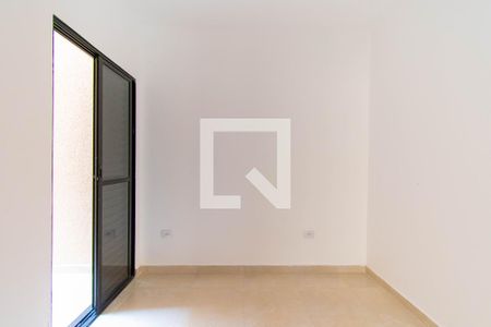 Quarto 1 de apartamento para alugar com 2 quartos, 37m² em Vila Santa Clara, São Paulo