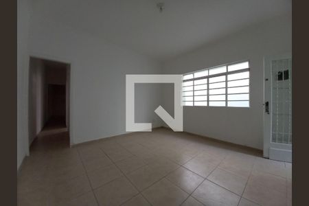 Casa à venda com 100m², 2 quartos e 1 vaga