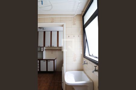 Apartamento à venda com 130m², 2 quartos e 1 vaga Apartamento à venda com 130m², 2 quartos e 1 vagaÁrea de Serviço