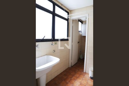 Apartamento à venda com 130m², 2 quartos e 1 vaga Apartamento à venda com 130m², 2 quartos e 1 vagaÁrea de Serviço