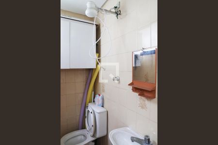 Apartamento à venda com 130m², 2 quartos e 1 vaga Apartamento à venda com 130m², 2 quartos e 1 vagaBanheiro de serviço