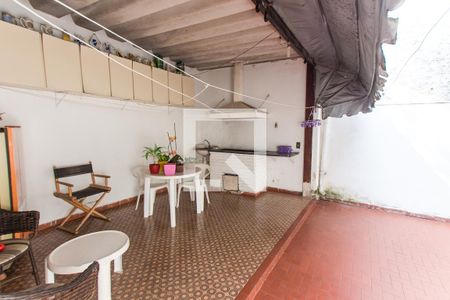 Casa à venda com 330m², 3 quartos e 3 vagasQuintal