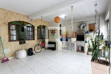 Casa à venda com 117m², 3 quartos e 2 vagasGaragem