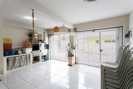 Casa à venda com 117m², 3 quartos e 2 vagasGaragem