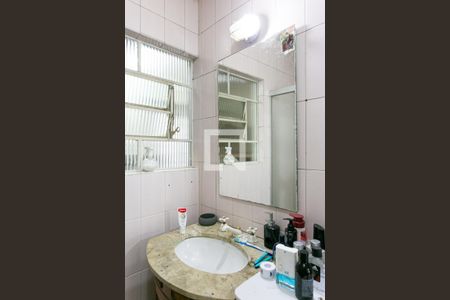 Casa à venda com 117m², 3 quartos e 2 vagasBanheiro da Suíte 2