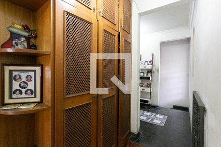 Casa à venda com 117m², 3 quartos e 2 vagasCorredor