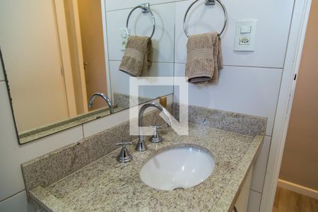 Apartamento à venda com 65m², 2 quartos e 1 vaga Apartamento à venda com 65m², 2 quartos e 1 vagaBanheiro Social