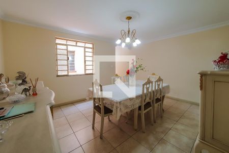 Casa à venda com 200m², 3 quartos e 1 vaga Casa à venda com 200m², 3 quartos e 1 vagaSala Jantar