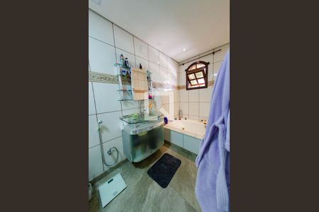 Banheiro suíte de casa à venda com 1 quarto, 450m² em Álvaro Camargos, Belo Horizonte