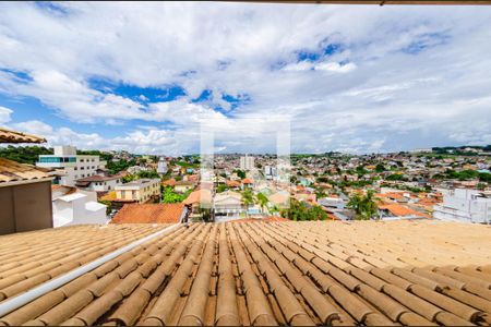 Casa à venda com 450m², 1 quarto e 4 vagasVista