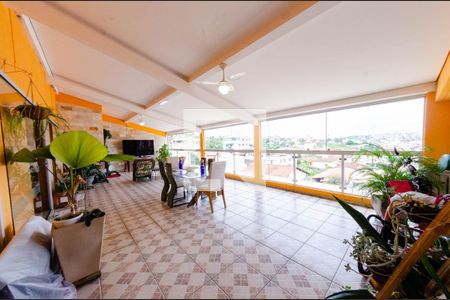 Casa à venda com 450m², 1 quarto e 4 vagasVaranda