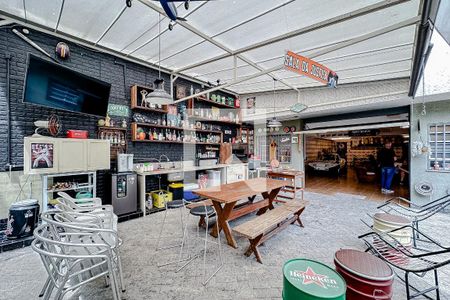 Casa à venda com 400m², 5 quartos e 8 vagasÁrea externa