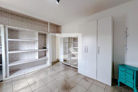 Casa à venda com 400m², 5 quartos e 8 vagasQuarto 2 - Suíte