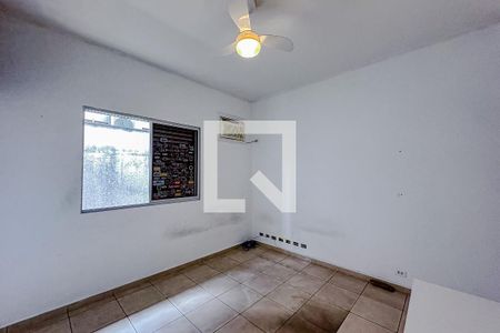 Casa à venda com 400m², 5 quartos e 8 vagasQuarto 4 - Suíte