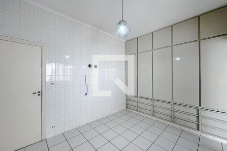 Casa à venda com 400m², 5 quartos e 8 vagasCozinha