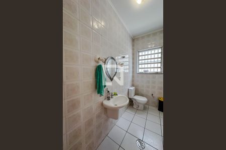 Casa à venda com 400m², 5 quartos e 8 vagasBanheiro de serviço