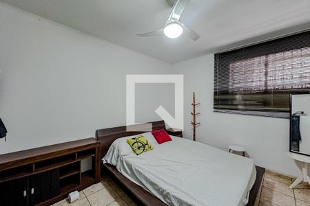 Casa à venda com 400m², 5 quartos e 8 vagasEdícula - Quarto 