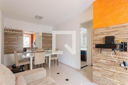 Sala de apartamento para alugar com 2 quartos, 50m² em Vila Firmiano Pinto, São Paulo