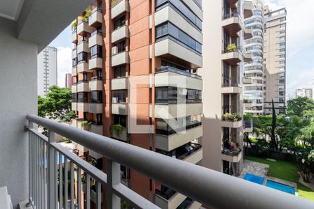 Varanda de kitnet/studio à venda com 1 quarto, 21m² em Indianópolis, São Paulo