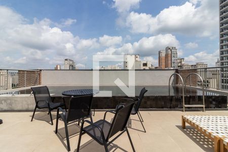 Studio à venda com 21m², 1 quarto e sem vagaPiscina