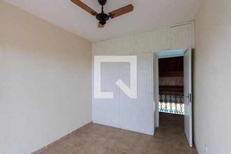 Casa de condomínio à venda com 350m², 4 quartos e 4 vagas Casa de condomínio à venda com 350m², 4 quartos e 4 vagasQuarto 3