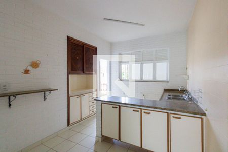 Casa de condomínio à venda com 350m², 4 quartos e 4 vagas Casa de condomínio à venda com 350m², 4 quartos e 4 vagasCozinha