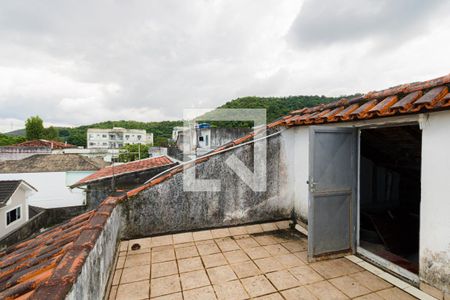 Casa de condomínio à venda com 350m², 4 quartos e 4 vagas Casa de condomínio à venda com 350m², 4 quartos e 4 vagasVaranda do Sótão