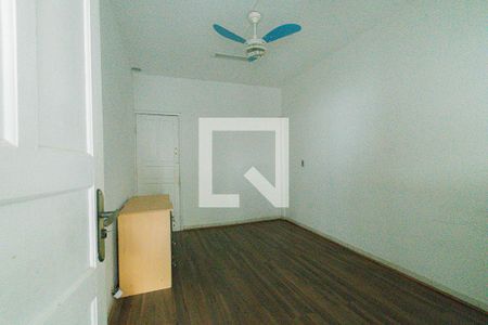 Casa de condomínio à venda com 350m², 4 quartos e 4 vagas Casa de condomínio à venda com 350m², 4 quartos e 4 vagasQuarto de Serviço 1