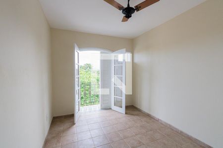 Casa de condomínio à venda com 350m², 4 quartos e 4 vagas Casa de condomínio à venda com 350m², 4 quartos e 4 vagasQuarto 3